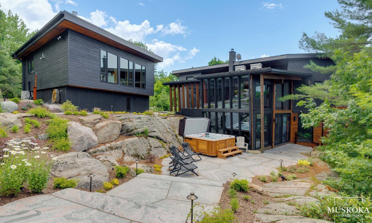 Georgian Bay House | Located just 90 minutes north of Toronto in the southernmost region of Muskoka!