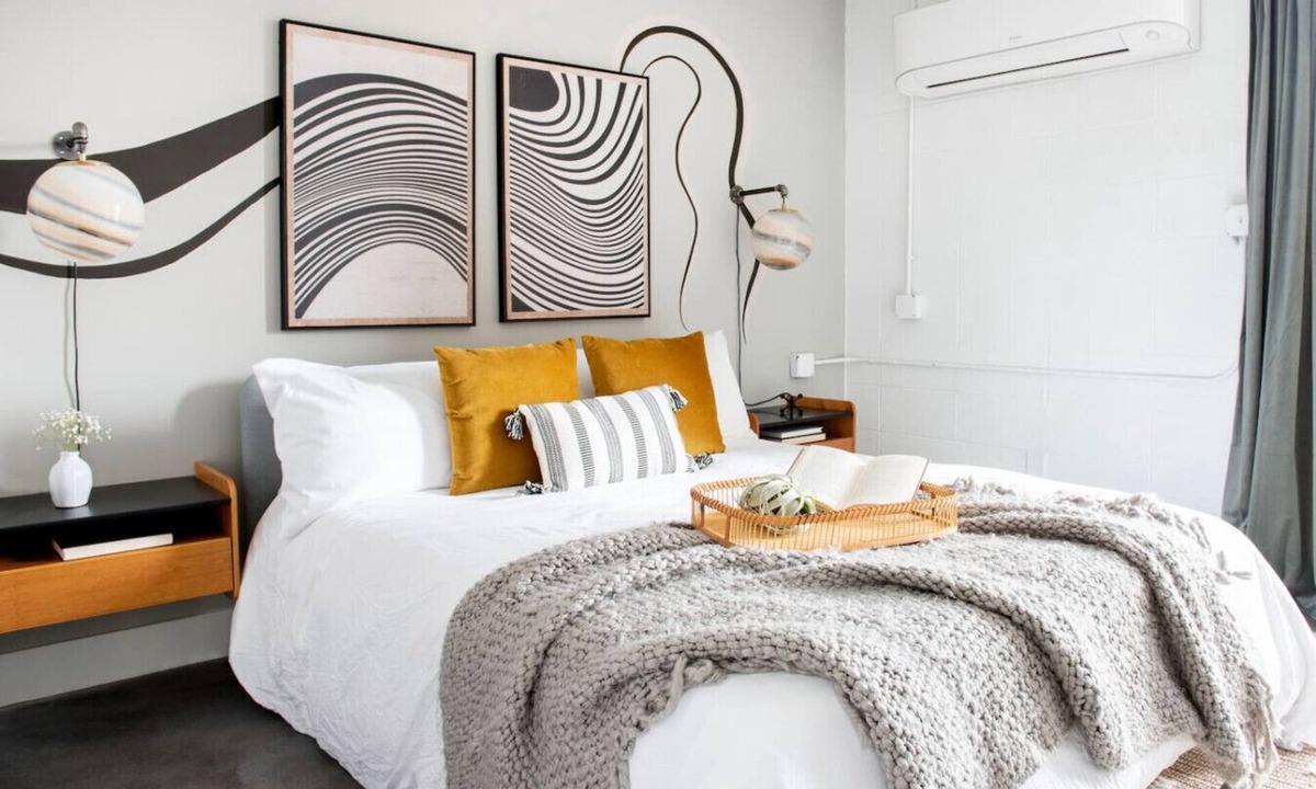 Virginia Highland Apartment | The Layla – Walkable Downtown Apartment + Rooftop