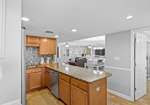 304- Newly updated, Beachfront Condo with breathtaking views in Destin
