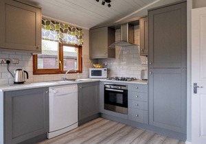 4 bedroom accommodation in Carnforth in Carnforth