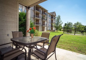 Central Branson Stay 1BR/1BA Condo Walk-In Access in Branson