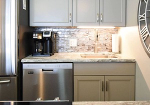 Luxury Living on the Oceanfront | Gorgeous Kitchen 901 in Virginia Beach