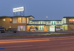 Sun-Dek Motel in Medicine Hat
