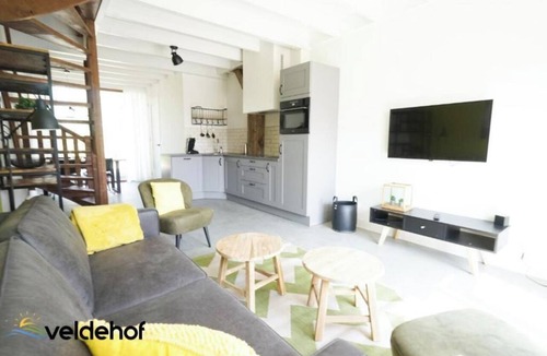 Domburg Apartment | Cozy vacation home with a garden and terrace – Just 600 m from the beach