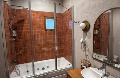 Side Hotel | Double Room with Spa Bath