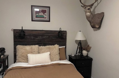 Grand Prairie House | Fantastic 1-bedroom townhome with AC in Grand Prairie