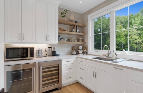 Georgian Bay House | Kings Farm Retreat | Modern, South-Facing Waterfront Living on Gloucester Pool