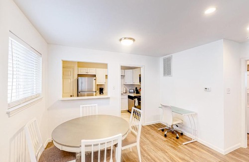 Old East Dallas Apartment | Live Oak II