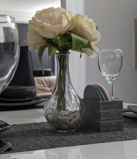 Burnley House | Modern Four Bedroom House near Attractions, Stadium, Town Centre, Parks and Lake - Sky n Netflix - Convenient Transport