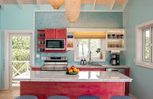 Spanish Wells House | Ocean Front: rooftop deck, generator & more!