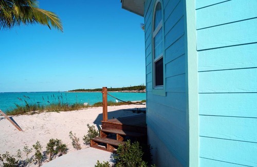 Rokers Point Bed & Breakfast | Paradise Bay Bahamas