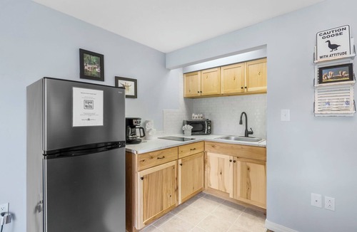 Big Cedars House | Unwind with Stunning Lake Views & Easy Table Rock Access, $400 Daily Tickets & Community Hot Tub