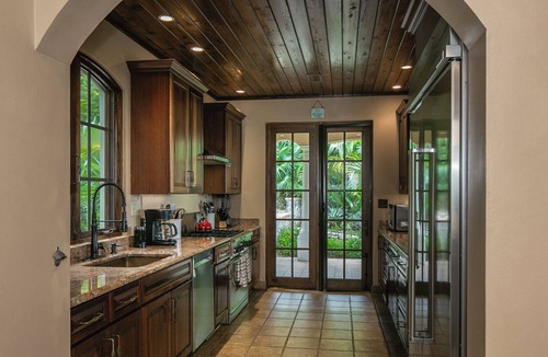 Monte Villa | Villa South Palm. 4 BR, 4.5 BA, private pool. Top reviews! Wonderful Villa!