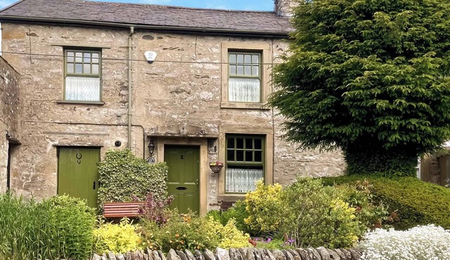 2 bedroom accommodation in Austwick, near Settle in Settle