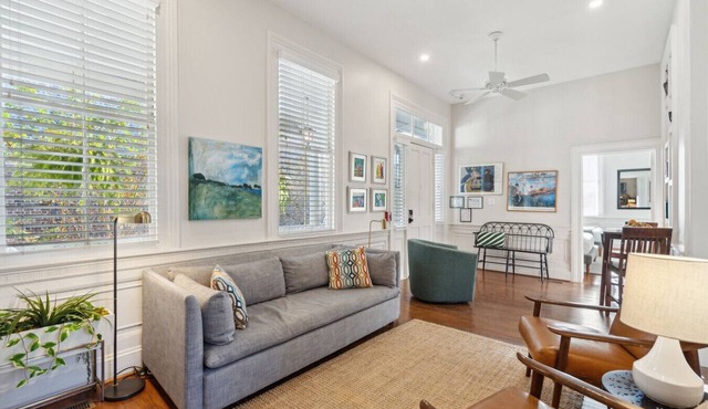 8A at Saint Philip Square, One Block to King, Stylish Group Favorite in Charleston
