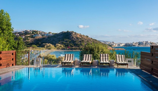 Agios Nikolaos Beach Villa/Direct Access to the Beach! in Agios Nikolaos