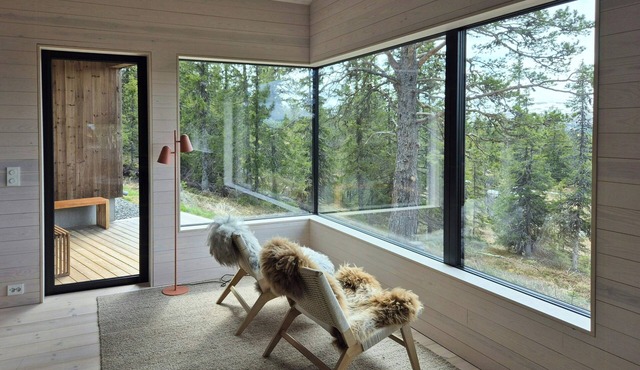Architect-designed cabin at Hallandsfjellet in Rødberg