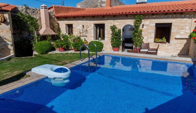 Armonia Villa, Unsurpassed privacy, Picturesque location, Private pool & terrace in Rethymno