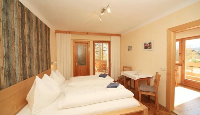 Family unit with 2 bathrooms - Short Stay - Bauernhof Hofmayer in Sankt Kanzian am Klopeiner See