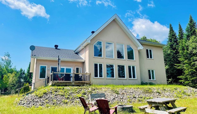 Auberge Rivière Noire (B)Tremblant & Lac Provost/Spacious for Families&Groups in Saint-Donat-de-Montcalm