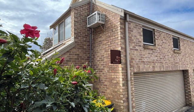 Austinmer Beach Studio Apartment with Parking in Austinmer