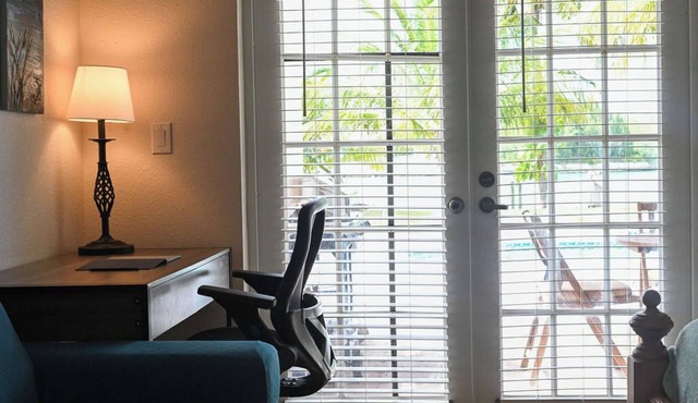 Bahamas Escape - Pool, Canal, Dockage, Beach in Freeport