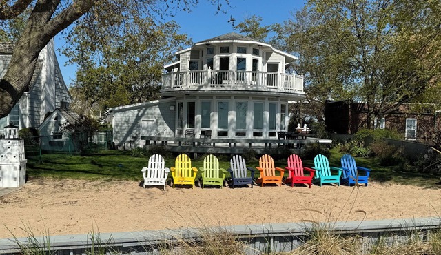Beachfront Home on Lake Michigan beach. Spectacular sunsets, walk to downtown. in Frankfort