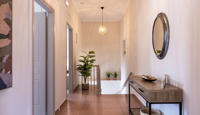 Beautiful large apartment in the heart of Chania. in Χανιά