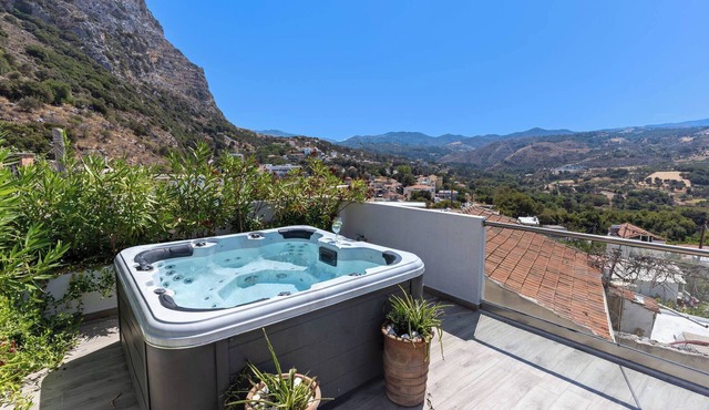 Casa Sofia Cottage House, By Hellocrete in Spili