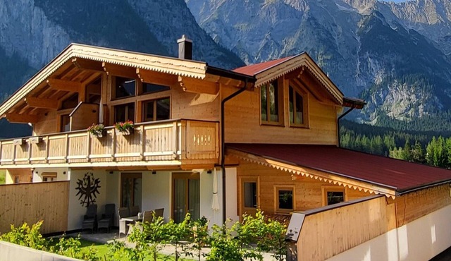 Chalet Leßner - Pure design & tranquility in Leutasch