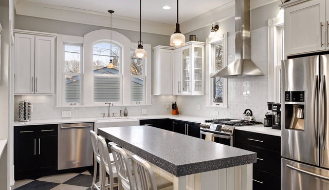 Charming St Paul Retreat Steps from Summit & Grand in Saint Paul