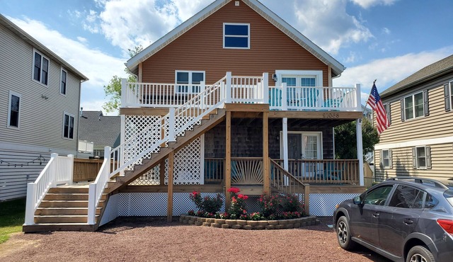 Flexible, Perhaps Best Value at beach, 7 Bedrm, 4 Bath, Home, Beach 2.5 Blocks in Dewey Beach