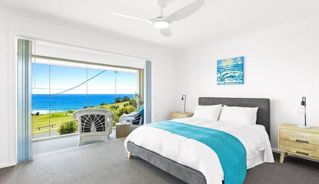 Golfers View Penthouse in Narooma