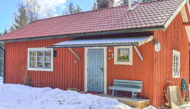 Gorgeous home in Enviken with kitchen in Enviken