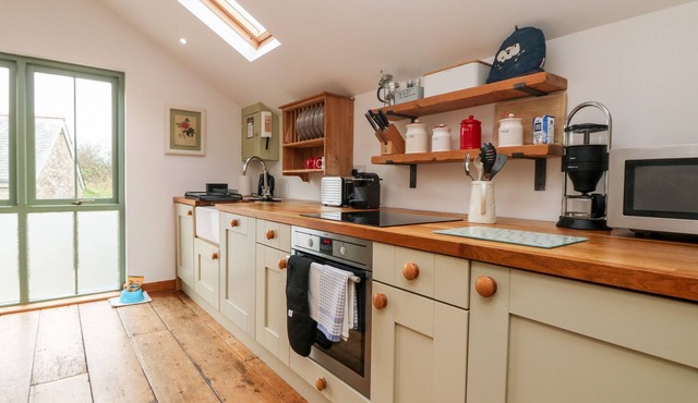 Hay Loft in Camborne