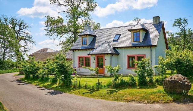 Hazel Lodge: A Cozy Getaway in Blairgowrie