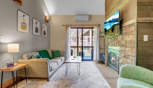Holiday Valley Ski-In/Ski-Out Condo in Great Valley