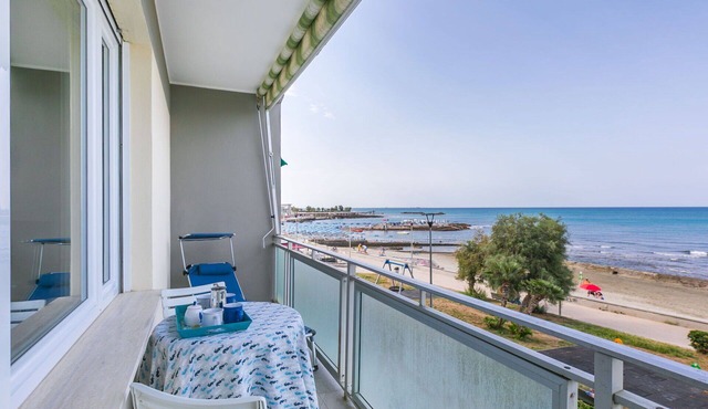 Nice apartment for 6 people with A/C, WIFI, TV and balcony in Rosignano Solvay-castiglioncello