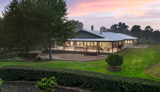Ivy Hill - Tathra Bermagui Rd 1795 in Wapengo