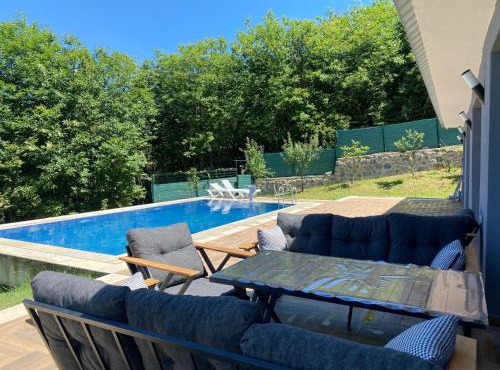 Kocaeli'nde Körfez Manzaralı Doğayla Başbaşa Tatil in Izmit