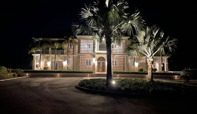 Las Casitas 3 Bedroom/Clubhouse Amenities in Nassau