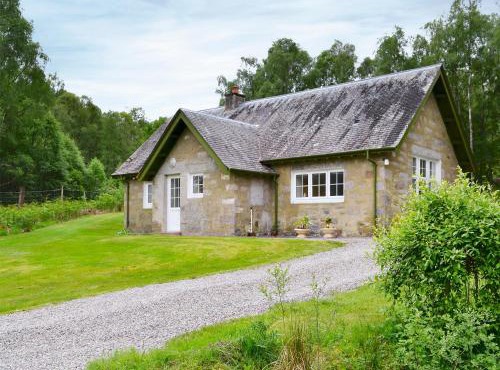 Laundry Cottage in Achlain