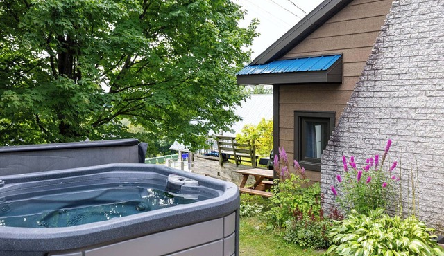 Le Chic Alpin Ski in/Ski out for 8 people in Lac-Etchemin
