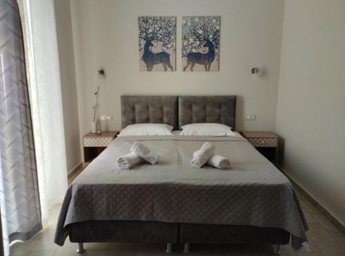 Lefki Studios in Lakithra