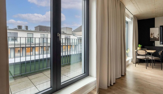 limehome Düsseldorf | Suite with Balcony in Düsseldorf