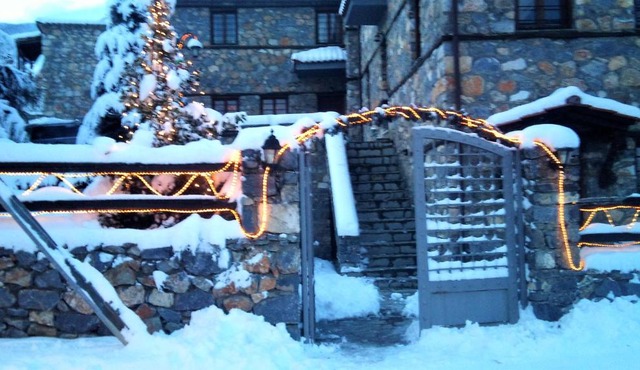 Luxurious Residence at the Village Square in Palaios Agios Athanasios