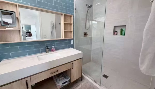 Luxury Driftwood Oceanview Villa 6 in Salt Pond