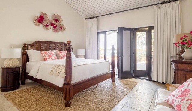 Luxury Exumas Villa Resort in Fowl Cay