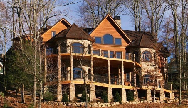 Luxury Upscale Retreat sleeps 4-16 Great for Entire Family (Special discount) in Burnsville