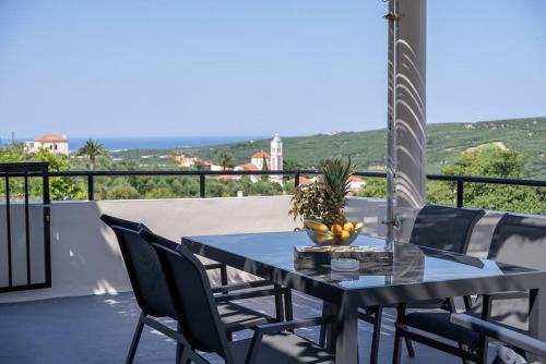 Manos Home in Spiliá